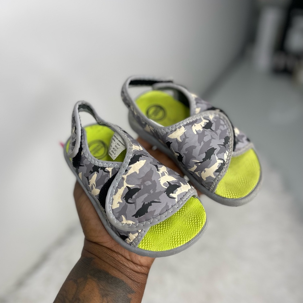 Wonder nation baby sandal